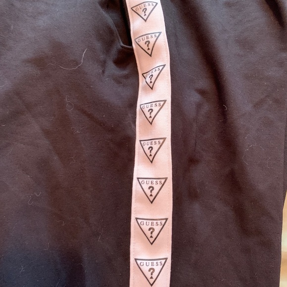 Black guess Sweatpants - Picture 2 of 3